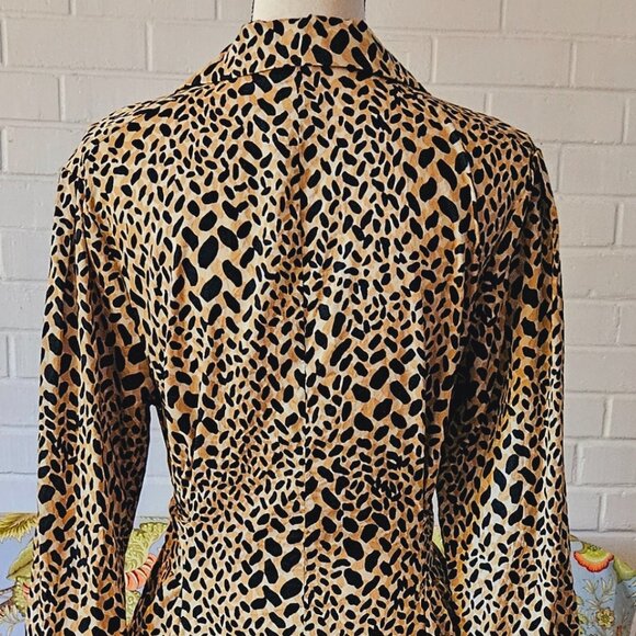 Cheetah Print Shirtdress Medium - Picture 4 of 9